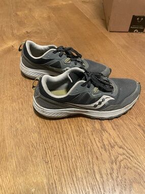 Saucony Gray and Black Trail Running Shoes